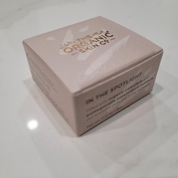 THE ORGANIC SKIN CO. IN THE SPOTLIGHT LUMINIZER HIGHLIGHT IN ROSE GOLD - Picture 6 of 16